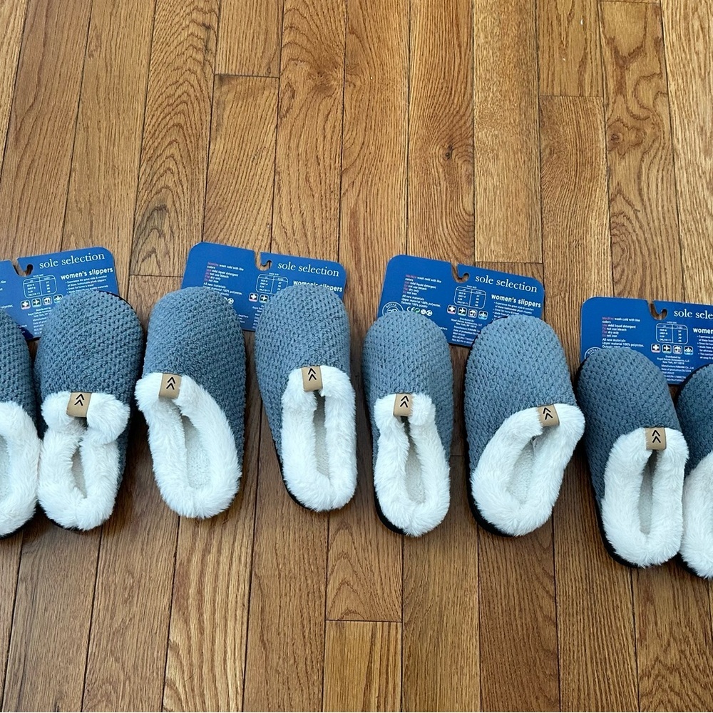 New Royal Deluxe Sole Selection Women’s Memory Foam Slippers grey& White $24.99